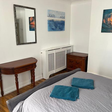 Fantastic Villa Bournemouth - Spa, Parking, Garden Экстерьер фото