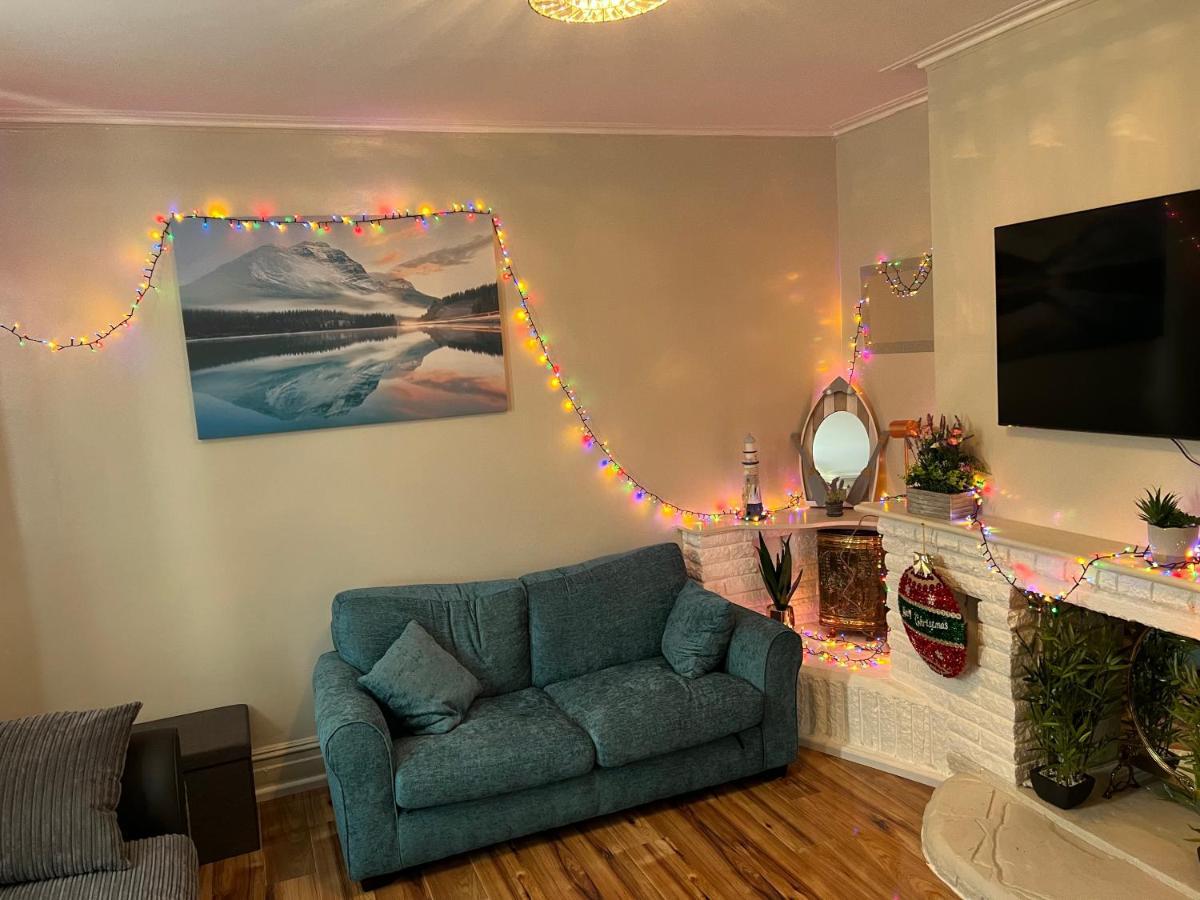 Fantastic Villa Bournemouth - Spa, Parking, Garden Экстерьер фото