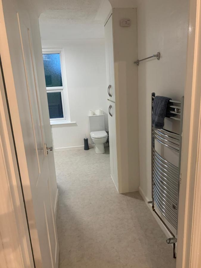 Fantastic Villa Bournemouth - Spa, Parking, Garden Экстерьер фото