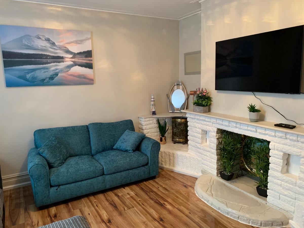 Fantastic Villa Bournemouth - Spa, Parking, Garden Экстерьер фото